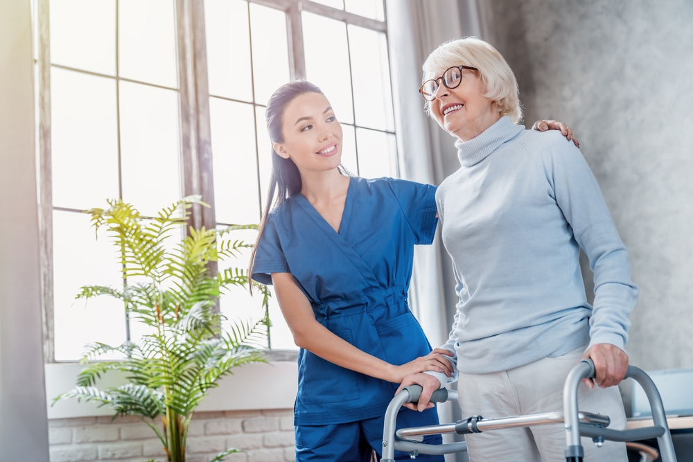 The Pros of 24/7 Care for Seniors with Complex Medical Needs